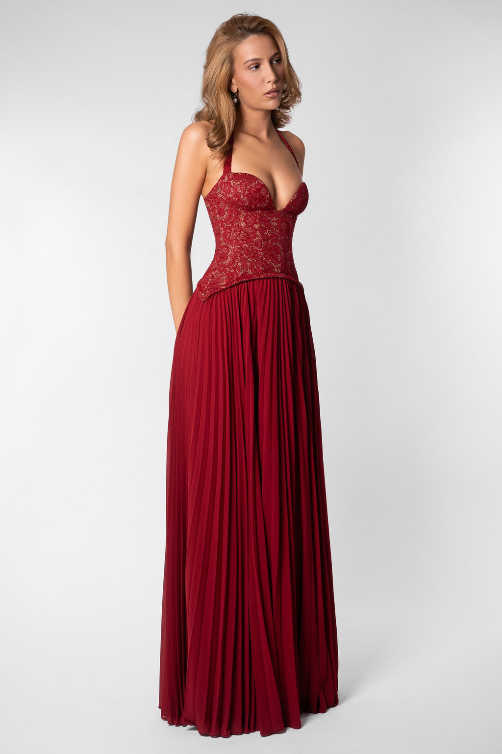 Seraphina Sweetheart Lace Splice Pleated Chiffon Maxi Dress in Red