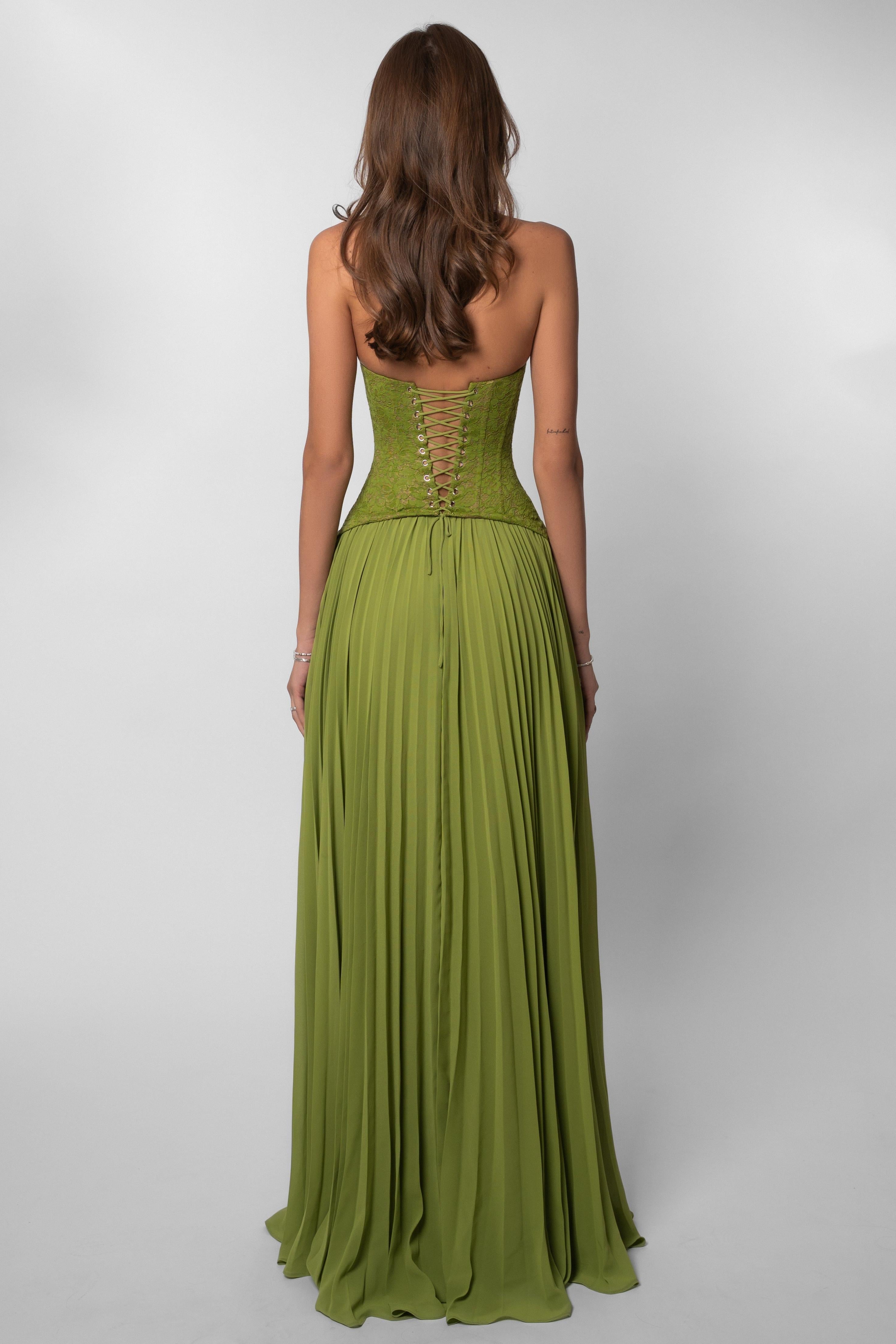 Seraphina Sweetheart Lace Splice Pleated Chiffon Maxi Dress in Green