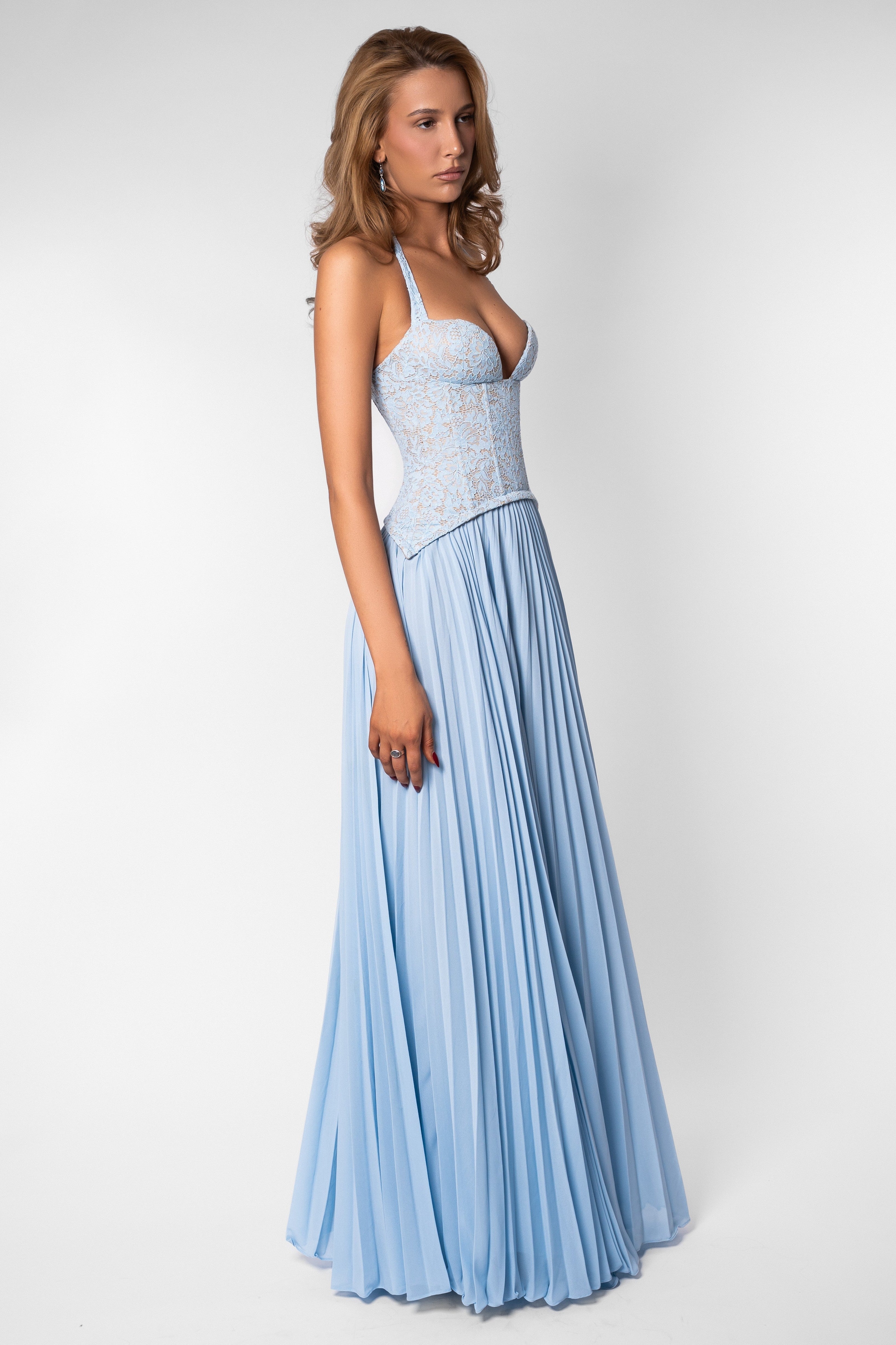 Seraphina Sweetheart Lace Splice Pleated Chiffon Maxi Dress in Blue